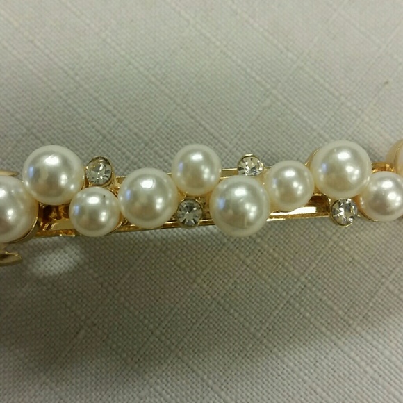 Pearls & Crystals Barrette